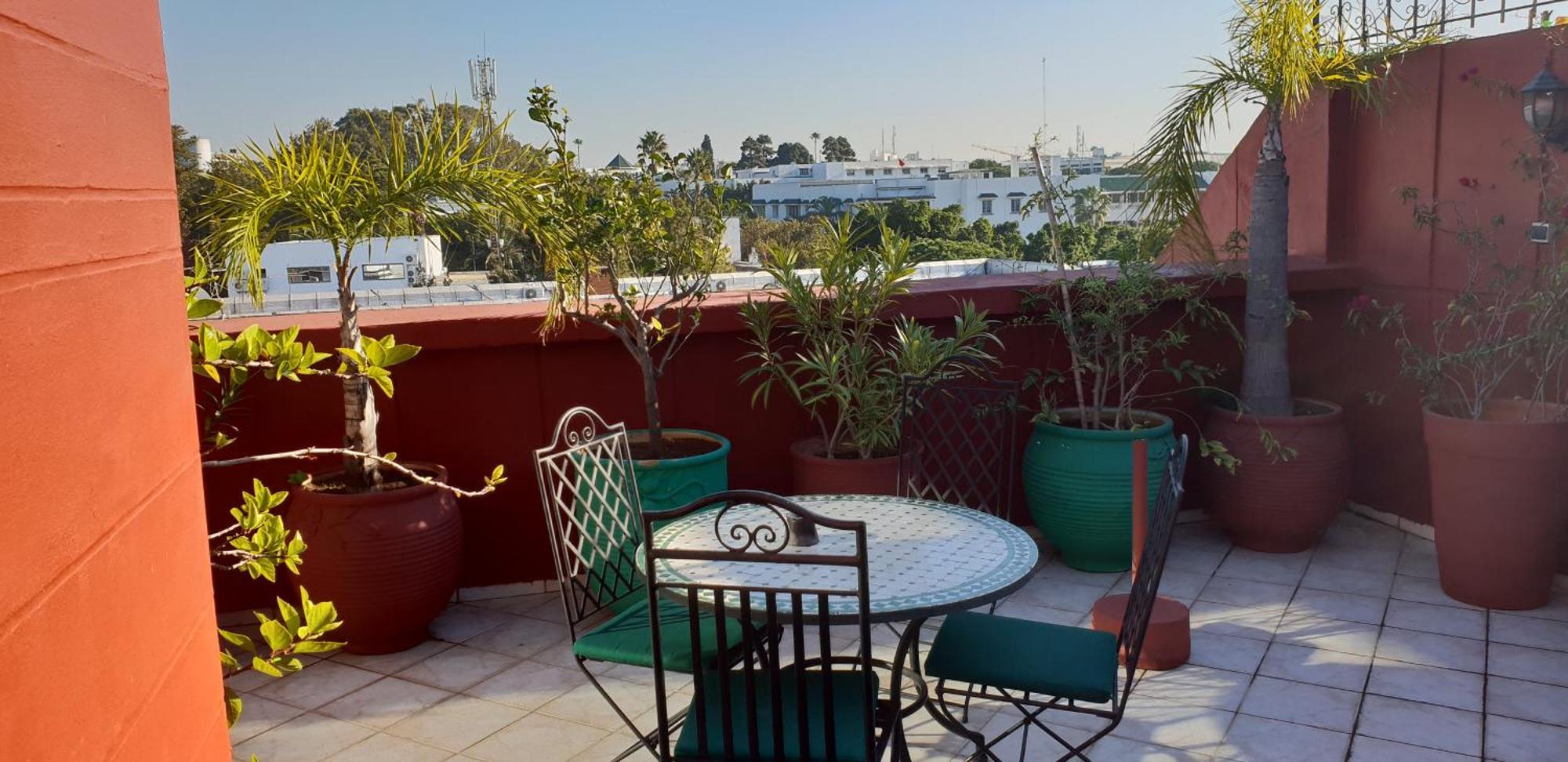 Appartement Agreable Avec 2 Tres Belles Terrasses Au Coeur De ラバト エクステリア 写真