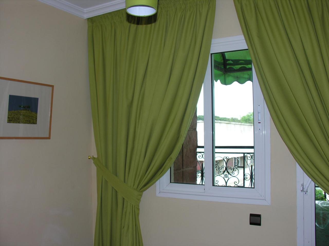 Appartement Agreable Avec 2 Tres Belles Terrasses Au Coeur De ラバト エクステリア 写真